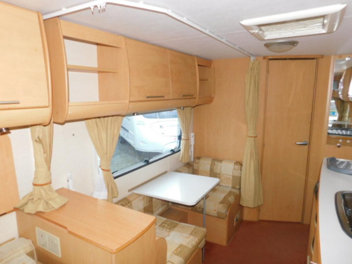 2007 Bailey Pageant Champagne With Fitted Motor Mover