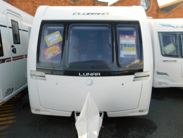 2014 Lunar Clubman SB With Fitted Motor Mover Caravan