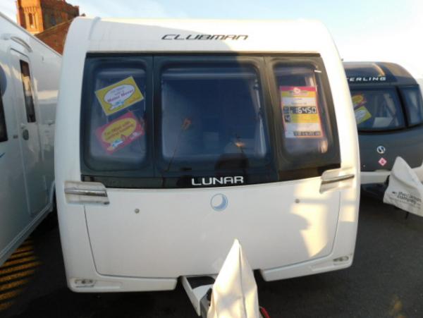 2014 Lunar Clubman SB With Fitted Motor Mover Caravan