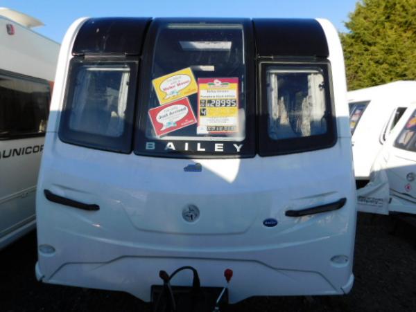 2021 Bailey Unicorn Pamplona Black Edition Caravan